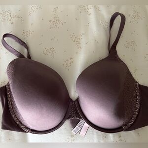 Victoria’s Secret Body by Victoria lined perfect coverage bra